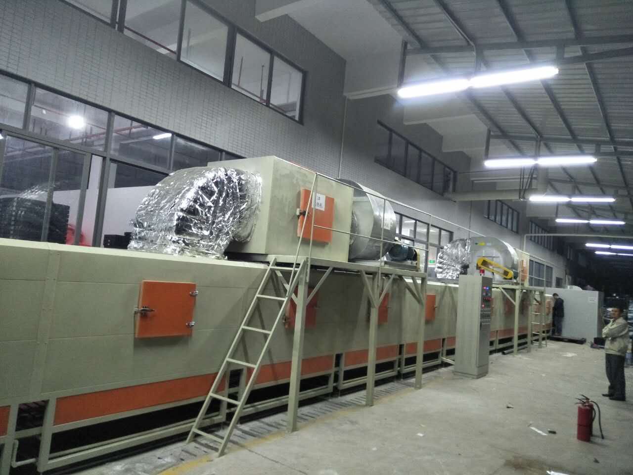 熱烈慶祝TCL大型清洗烘干線投入使用！優(yōu)質(zhì)設(shè)備、領(lǐng)先制造！